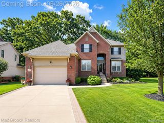 3238 Terra Court, Wixom, MI 48393