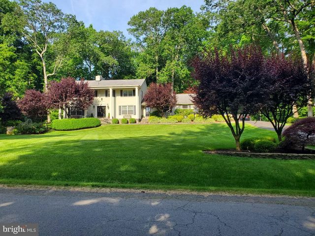 304 CHESAPEAKE DR, Great Falls, VA 22066