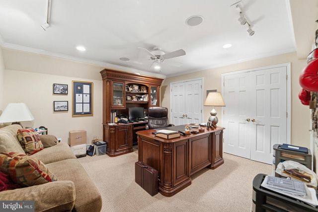 304 CHESAPEAKE DR, Great Falls, VA 22066
