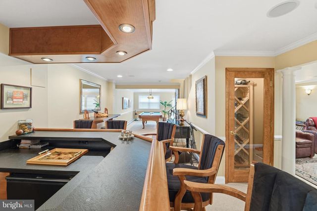 304 CHESAPEAKE DR, Great Falls, VA 22066