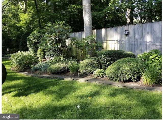 304 CHESAPEAKE DR, Great Falls, VA 22066