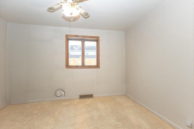 2021 SHERIDAN STREET, Oshkosh, WI 54901