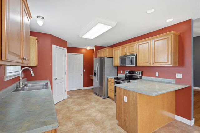 5701 KELSEY DR, Columbia, MO 65202