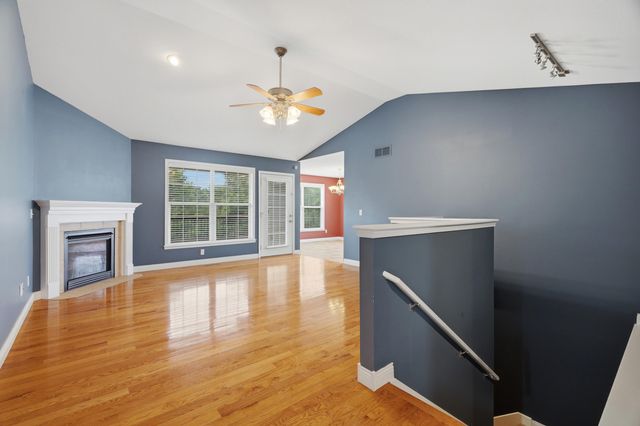 5701 KELSEY DR, Columbia, MO 65202