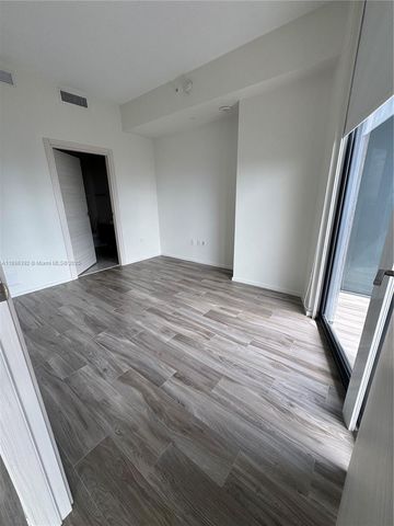 801 S Miami Ave 5302, Miami, FL 33130