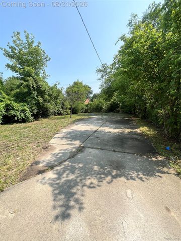 4522 Hereford Street, Detroit, MI 48224