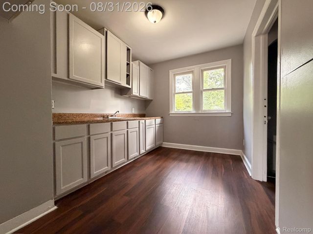 4522 Hereford Street, Detroit, MI 48224