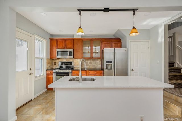 11458 198th Street, Jamaica, NY 11412