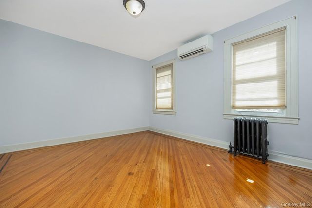 11458 198th Street, Jamaica, NY 11412