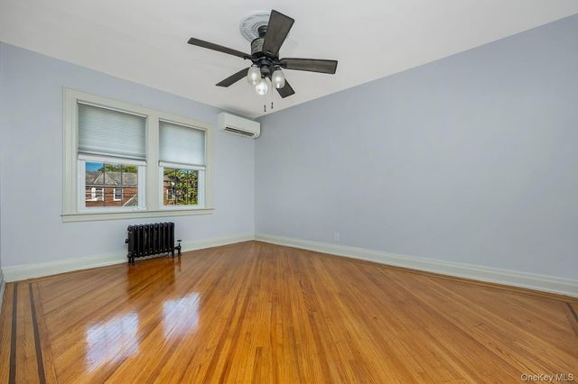 11458 198th Street, Jamaica, NY 11412