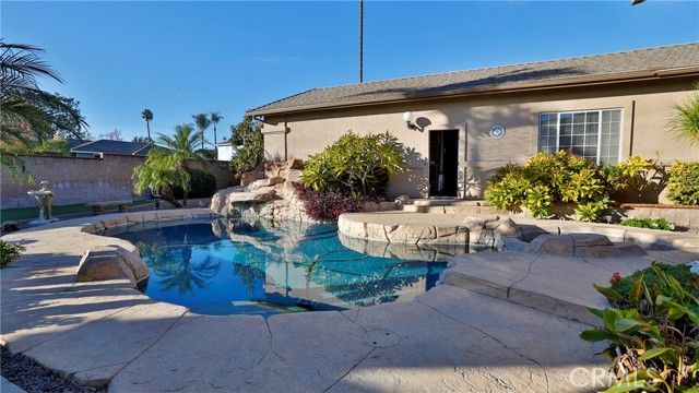635 W 16th, Upland, CA 91784
