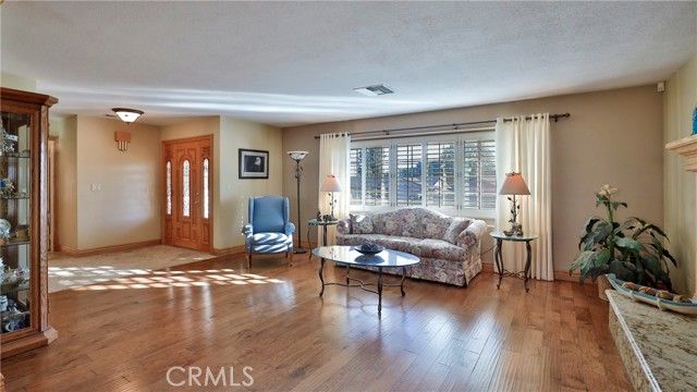 635 W 16th, Upland, CA 91784