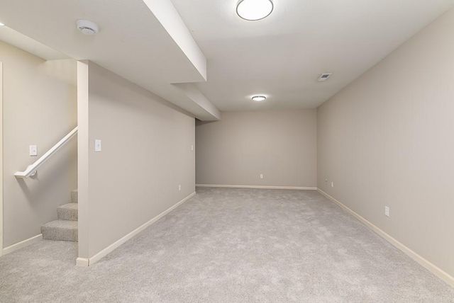 505 Laughlin Drive, Tonganoxie, KS 66086