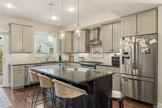 2652 Larkins Way, South Side, PA 15203