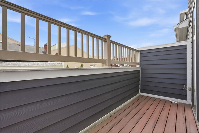 2652 Larkins Way, South Side, PA 15203