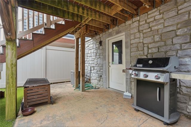 2652 Larkins Way, South Side, PA 15203