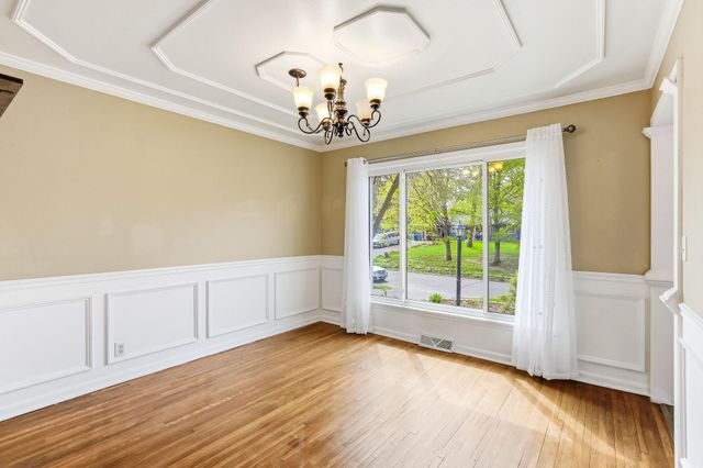 16304 Temple Drive, Minnetonka, MN 55345
