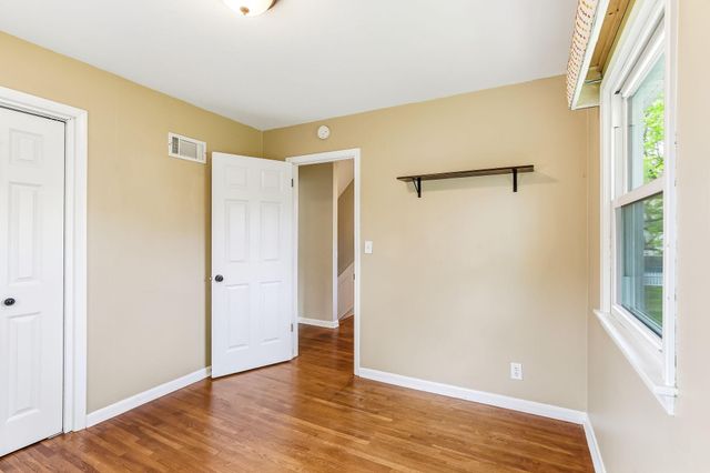 16304 Temple Drive, Minnetonka, MN 55345