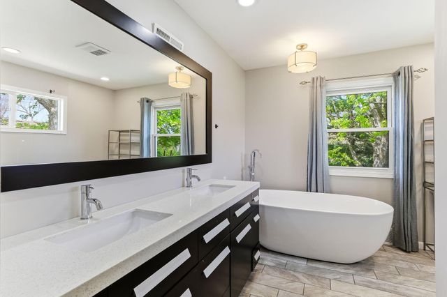 16304 Temple Drive, Minnetonka, MN 55345