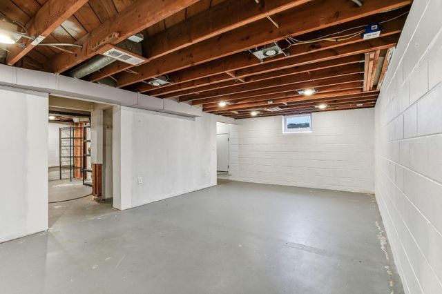 16304 Temple Drive, Minnetonka, MN 55345