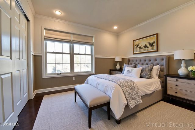 16 Red Oak Drive, Scotia, NY 12302