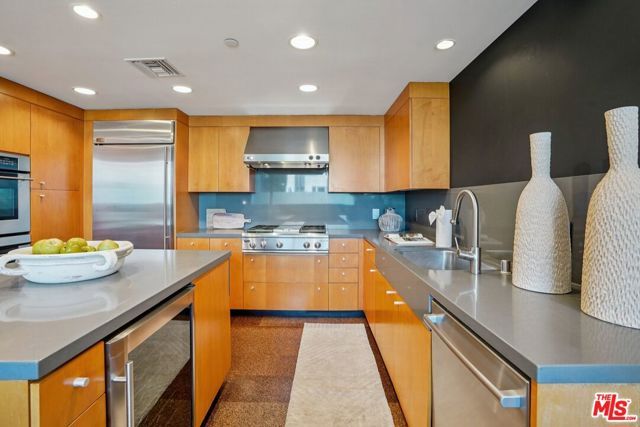 639 Pacific Street A, Santa Monica, CA 90405