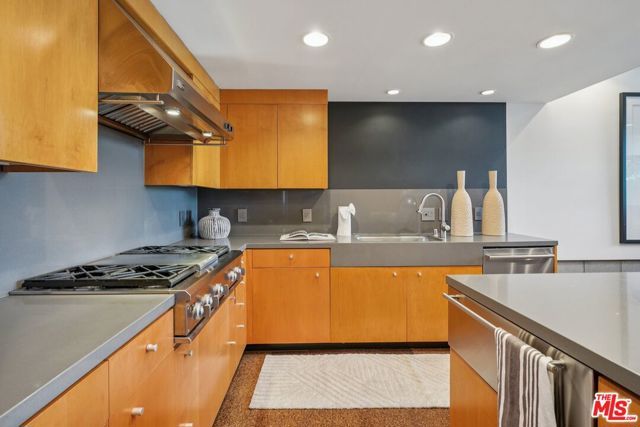 639 Pacific Street A, Santa Monica, CA 90405