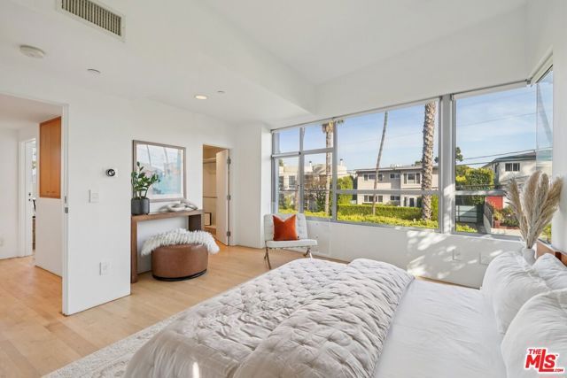 639 Pacific Street A, Santa Monica, CA 90405