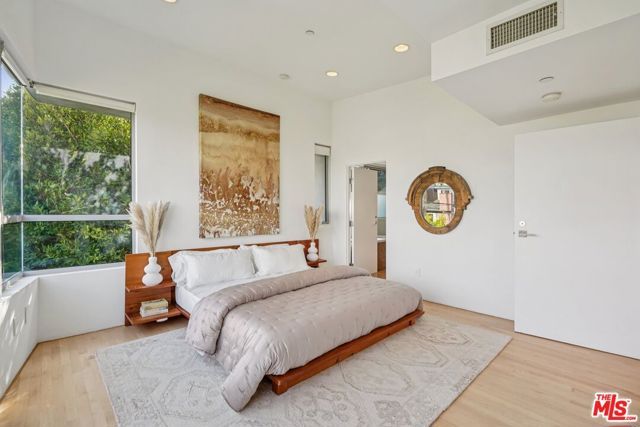 639 Pacific Street A, Santa Monica, CA 90405