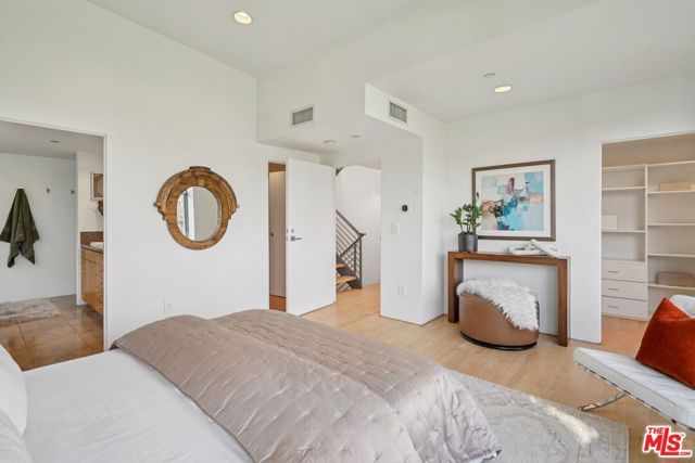 639 Pacific Street A, Santa Monica, CA 90405