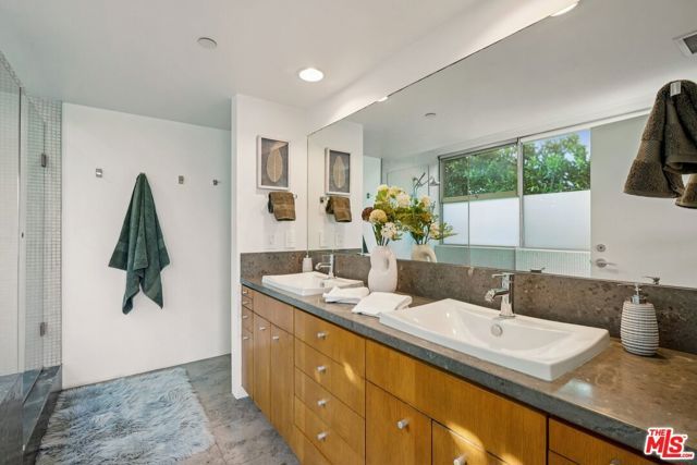 639 Pacific Street A, Santa Monica, CA 90405