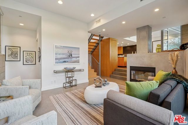 639 Pacific Street A, Santa Monica, CA 90405
