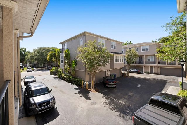 2605 ESPANA COURT, Tampa, FL 33609
