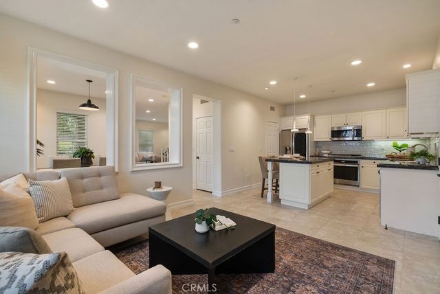 20 Orange Blossom Circle, Ladera Ranch, CA 92694
