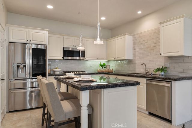 20 Orange Blossom Circle, Ladera Ranch, CA 92694