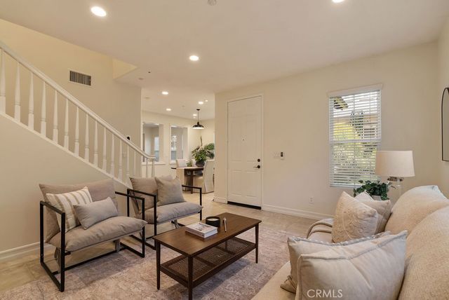 20 Orange Blossom Circle, Ladera Ranch, CA 92694