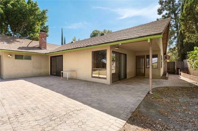 12324 Woodley, Granada Hills, CA 91344