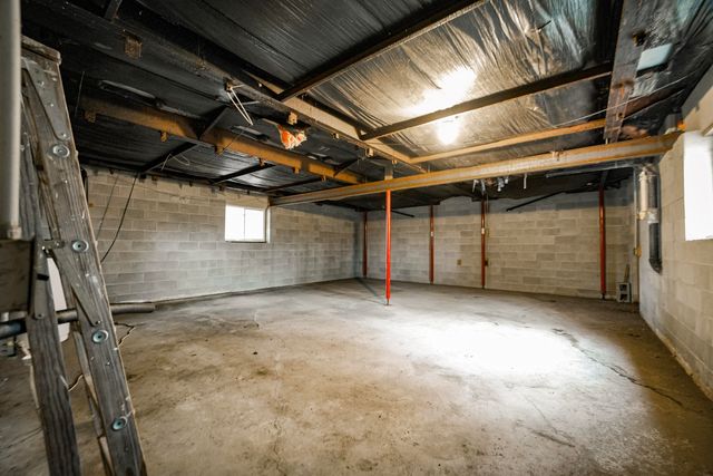 6490 Wintergreen Drive, Saugatuck Twp, MI 49408