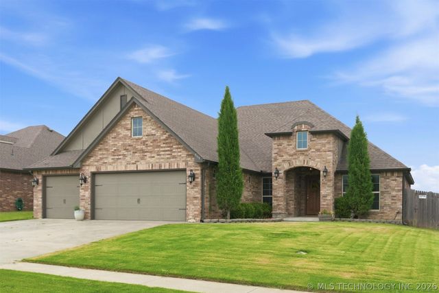 8108 N 76th East Avenue, Owasso, OK 74055