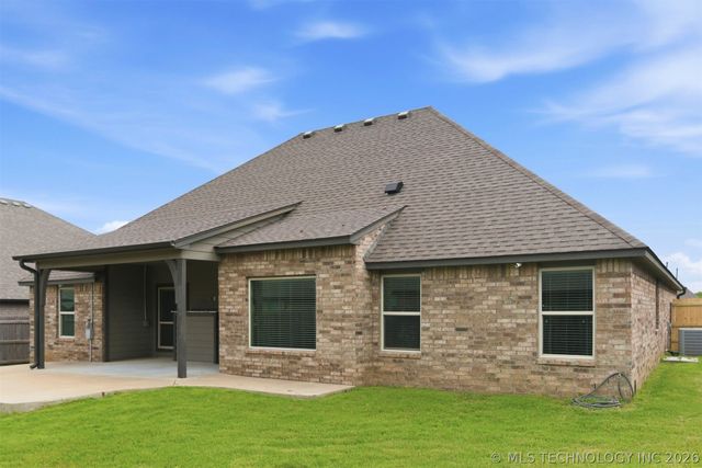 8108 N 76th East Avenue, Owasso, OK 74055