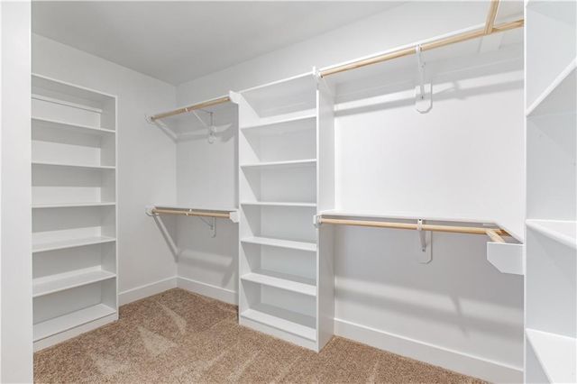 7360 NW Clore Drive, Parkville, MO 64152