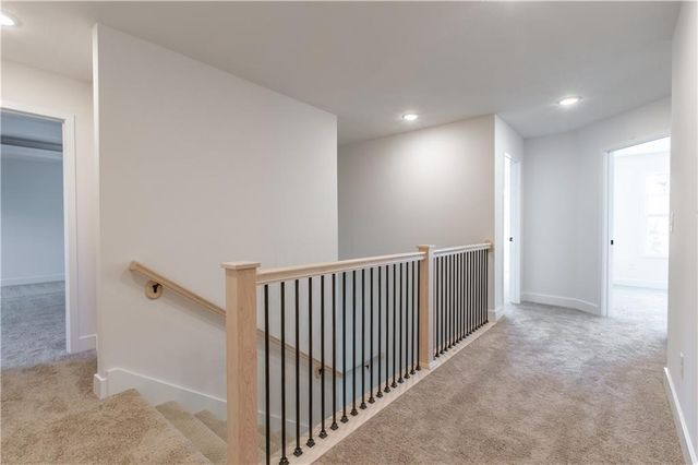 7360 NW Clore Drive, Parkville, MO 64152