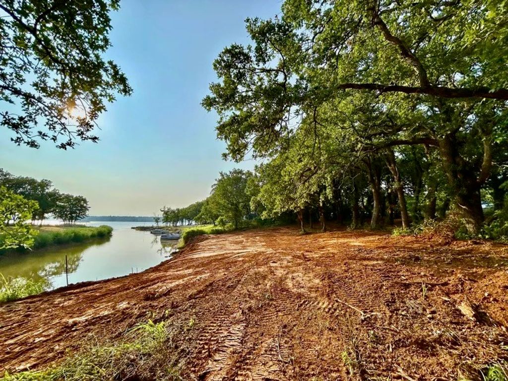 8 Iowa Court, Nocona, TX 76255