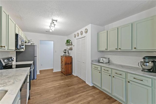 1774 Princeton Woods Drive E, Mobile, AL 36618