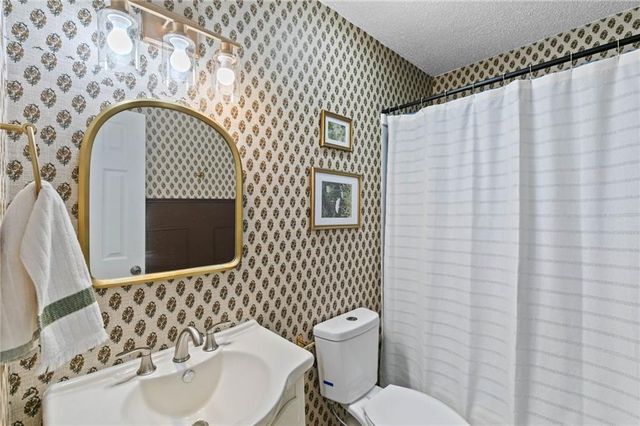 1774 Princeton Woods Drive E, Mobile, AL 36618