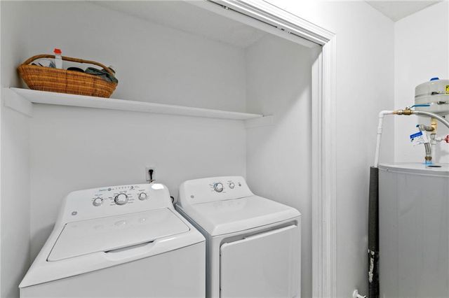 1774 Princeton Woods Drive E, Mobile, AL 36618