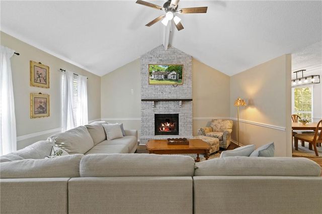 1774 Princeton Woods Drive E, Mobile, AL 36618