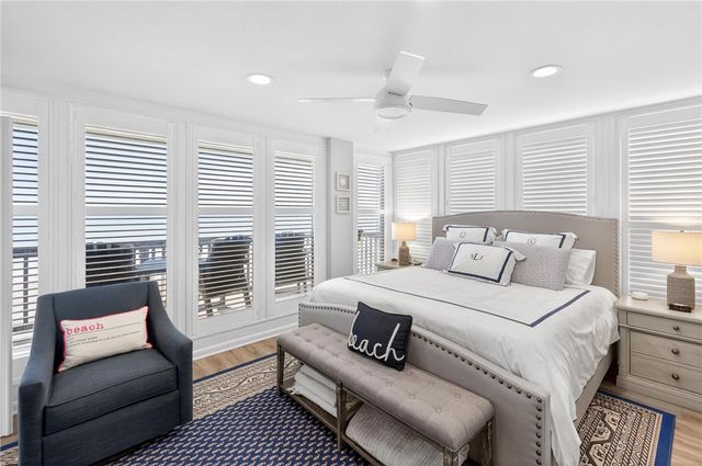 15002 WINDWARD Dr 406, Corpus Christi, TX 78418