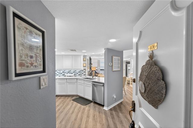 15002 WINDWARD Dr 406, Corpus Christi, TX 78418