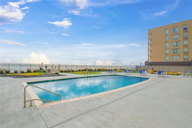 15002 WINDWARD Dr 406, Corpus Christi, TX 78418